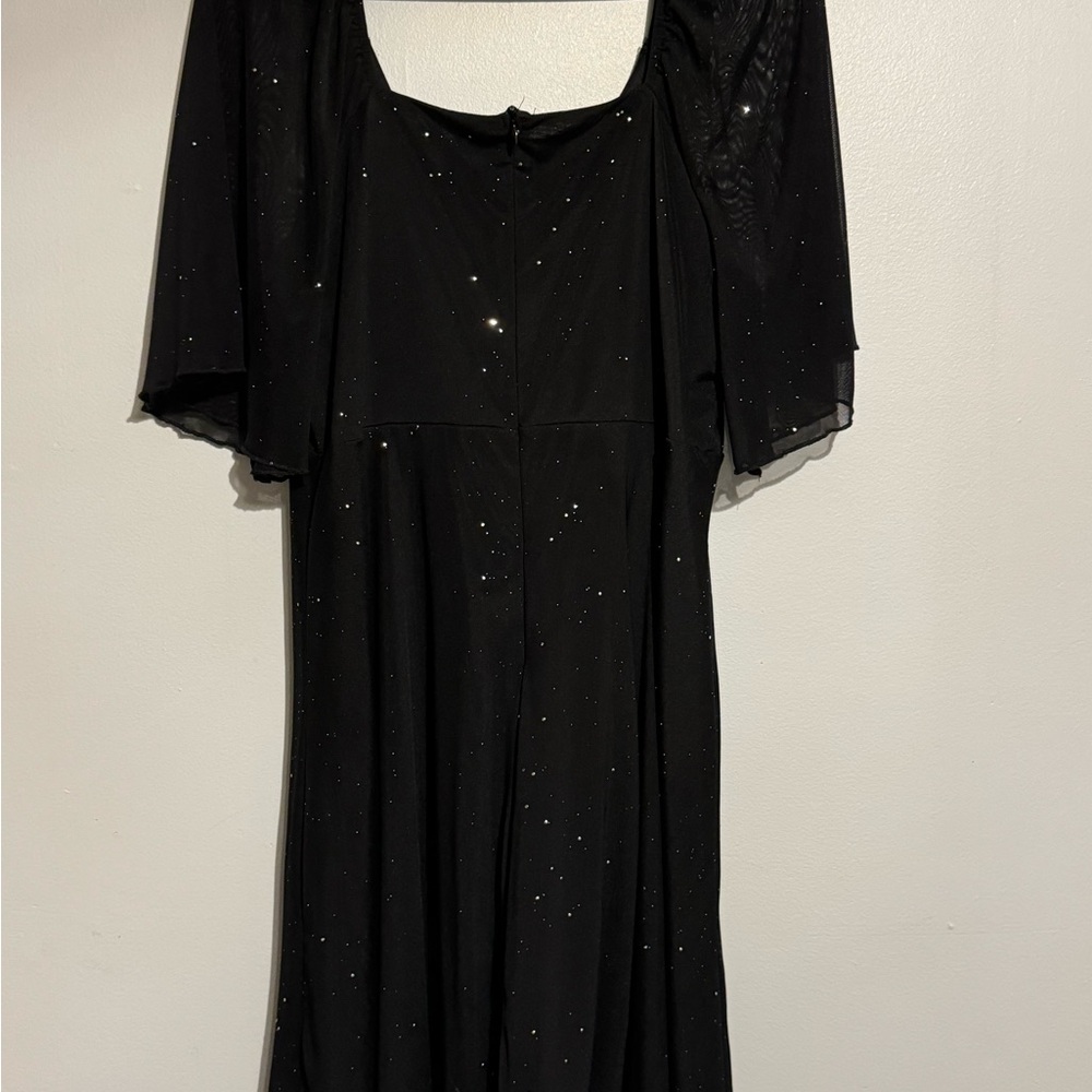 Black glitter short sleeve, V neck, party dress, knee length, size 14 or 1X